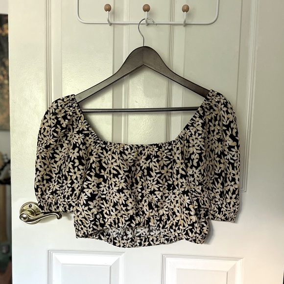 & Other Stories Women’s Yellow Floral Printed Puff Sleeve Crop Top Size Medium - Picture 2 of 8